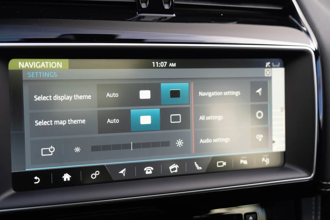 2017 Jaguar F-Pace - Image 21 of 21