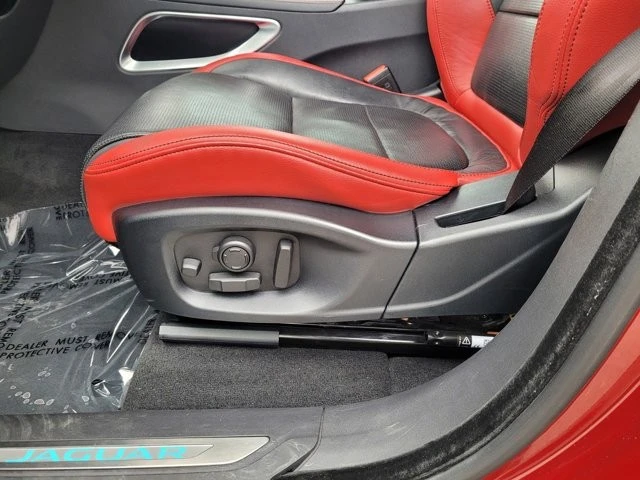 2017 Jaguar F-Pace - Image 15 of 21