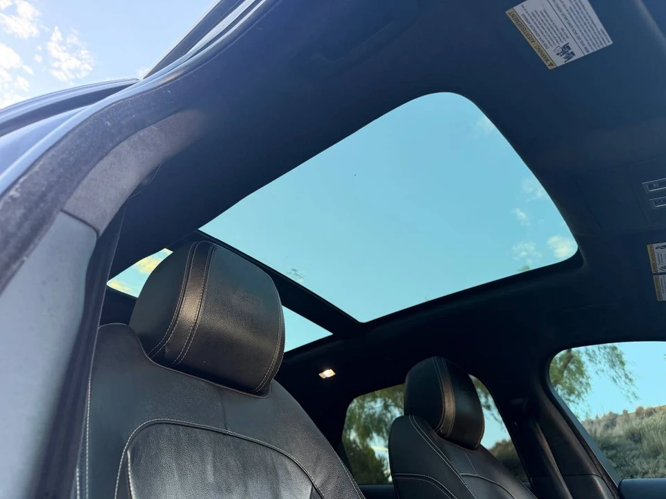 2017 Jaguar F-Pace - Image 13 of 17
