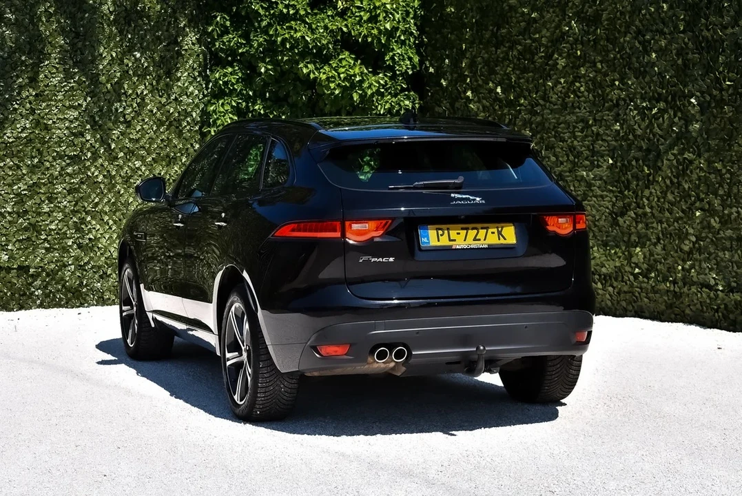 2017 Jaguar F-Pace - Image 12 of 30