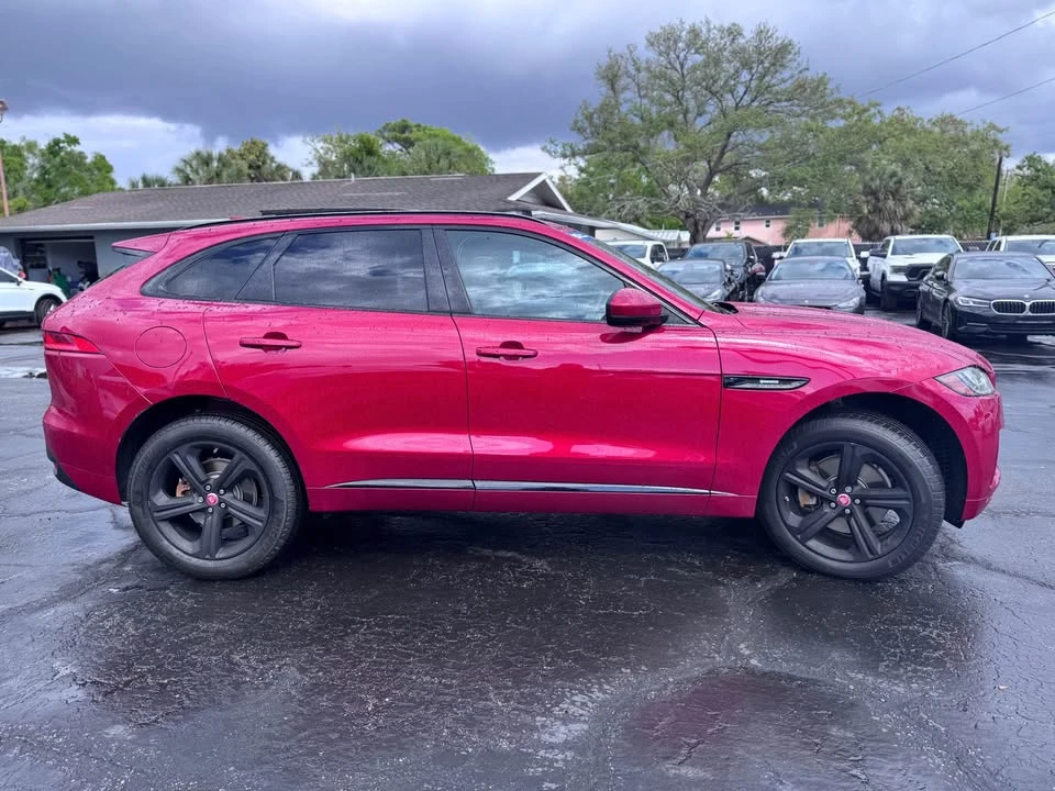 2017 Jaguar F-Pace - Image 3 of 8