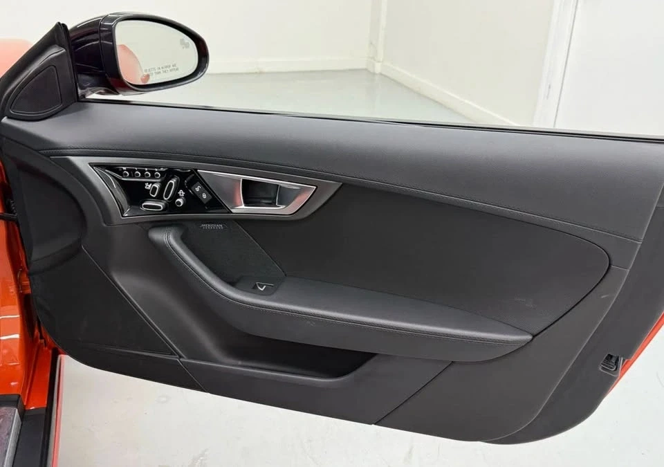 2017 Jaguar F-Type 1st Gen - Image 6 of 9
