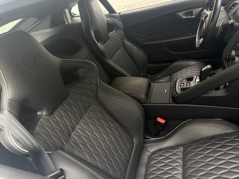 2017 Jaguar F-Type SVR 1st Gen - Image 3 of 31