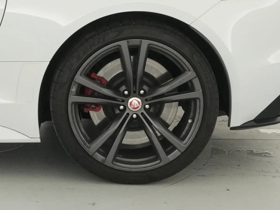 2017 Jaguar F-Type SVR 1st Gen - Image 12 of 31