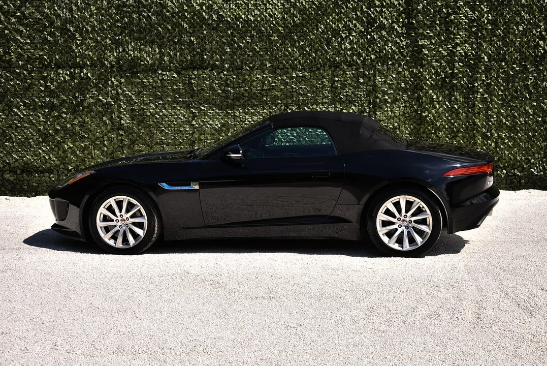2017 Jaguar F-Type 1st Gen - Image 19 of 31