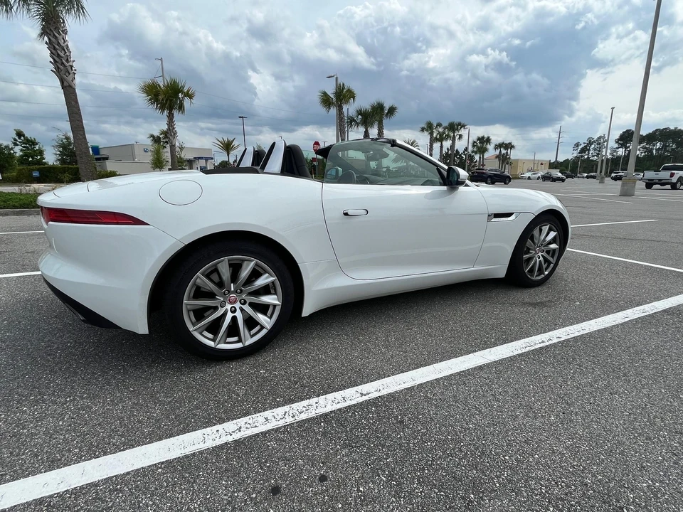 2017 Jaguar F-Type 1st Gen - Image 16 of 31