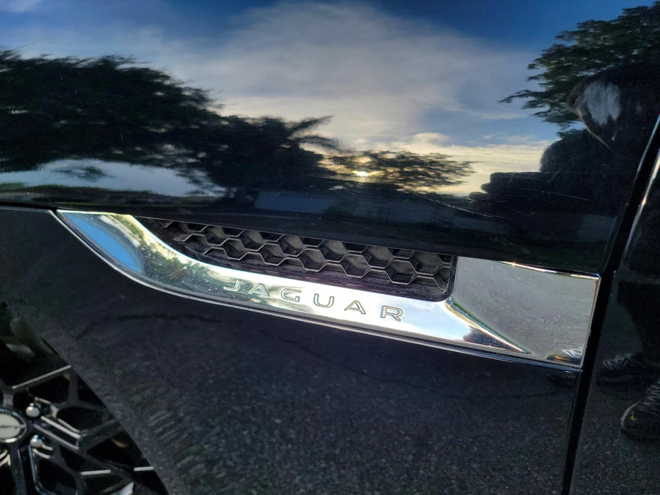 2017 Jaguar F-Type 1st Gen - Image 28 of 31