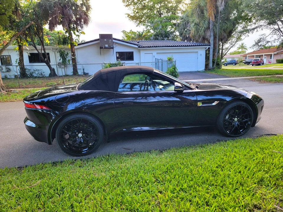 2017 Jaguar F-Type 1st Gen - Image 22 of 31