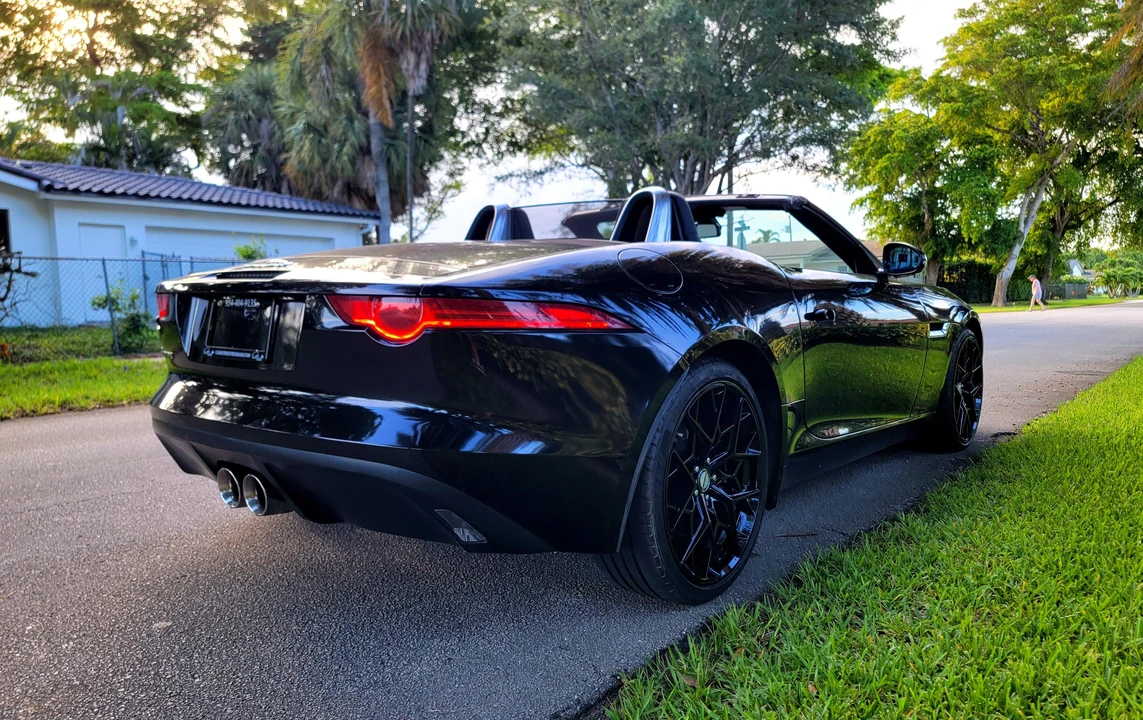 2017 Jaguar F-Type 1st Gen - Image 15 of 31