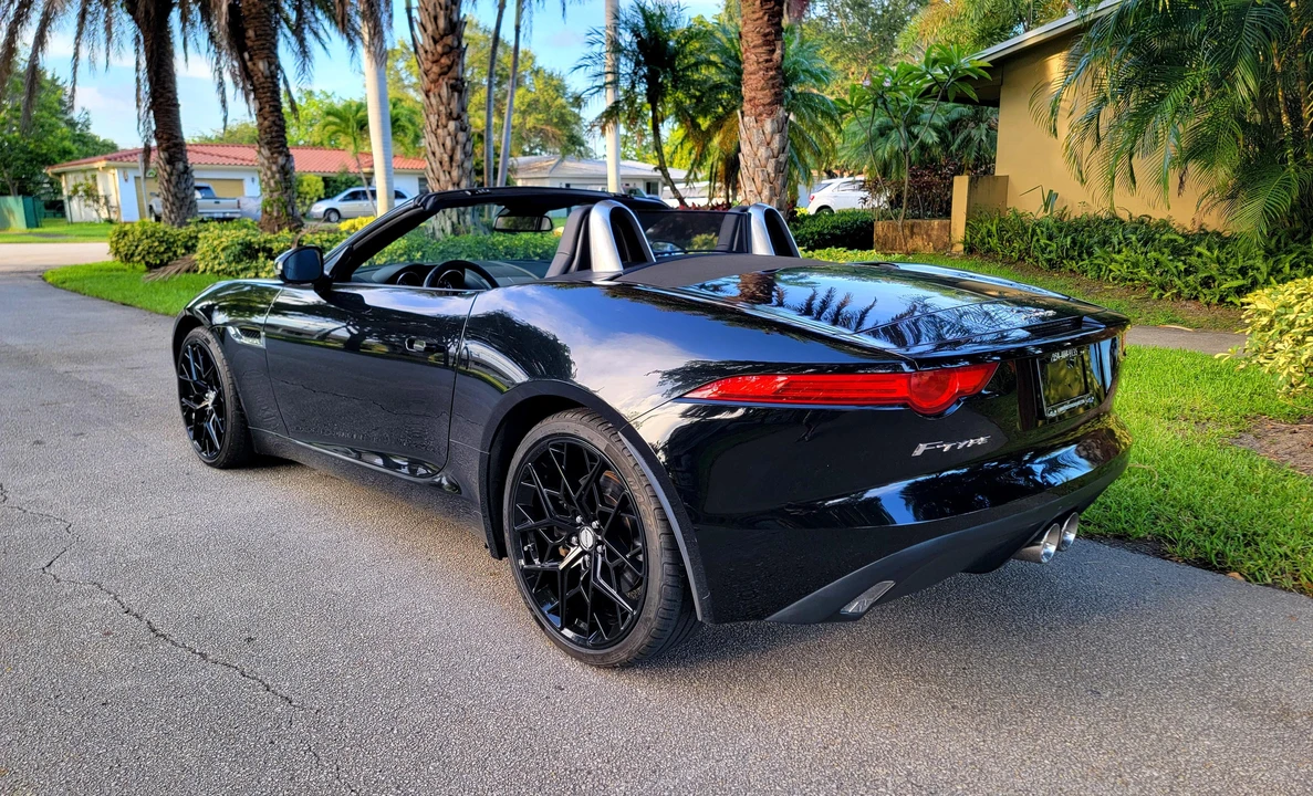 2017 Jaguar F-Type 1st Gen - Image 10 of 31