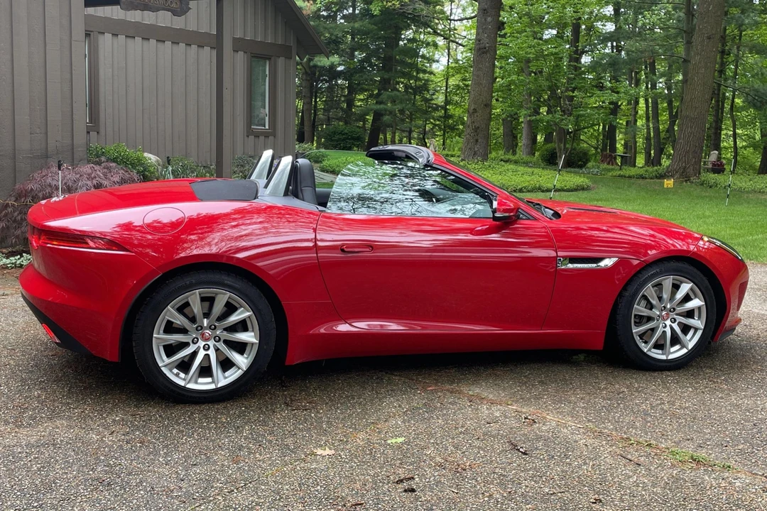 2017 Jaguar F-Type 1st Gen - Image 3 of 31