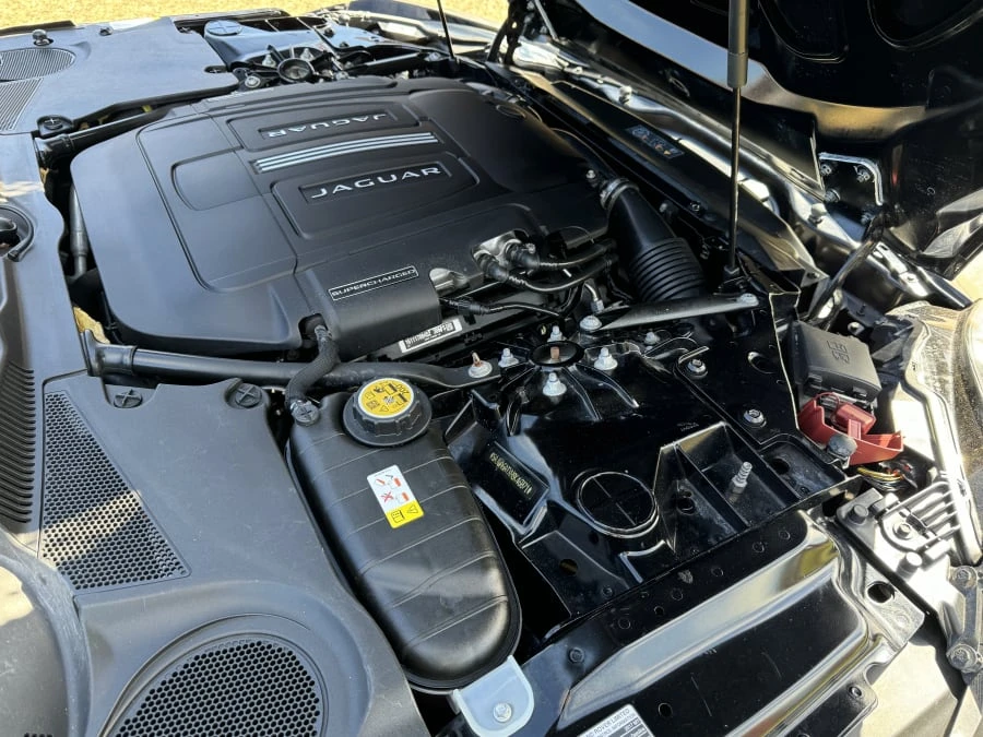 2017 Jaguar F-Type 1st Gen - Image 6 of 8