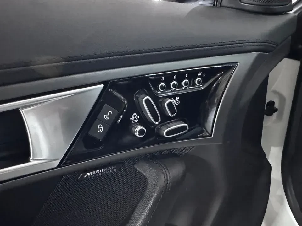 2017 Jaguar F-Type 1st Gen - Image 19 of 20
