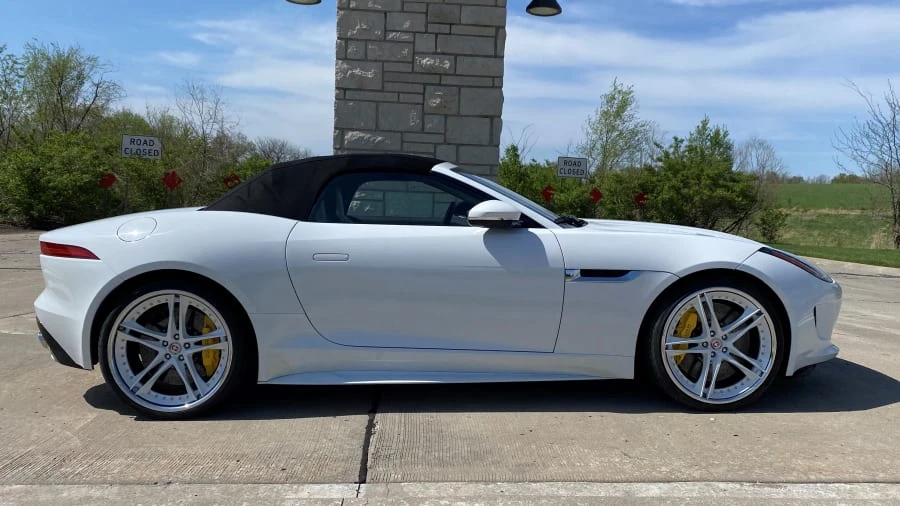 2017 Jaguar F-Type R 1st Gen - Image 17 of 19