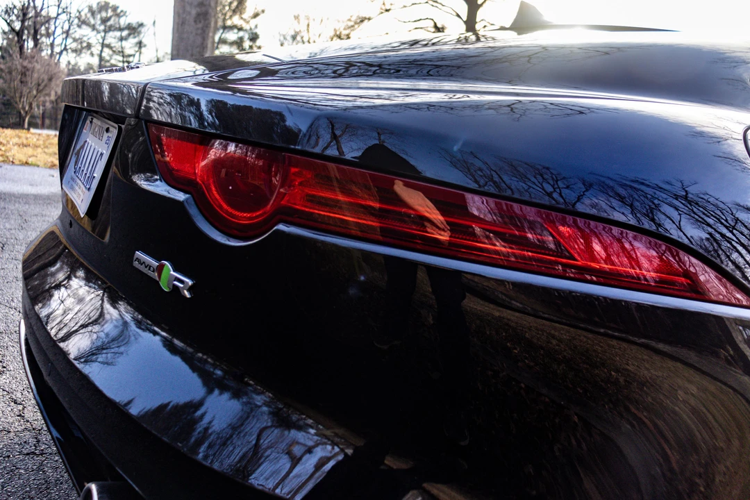 2017 Jaguar F-Type R 1st Gen - Image 27 of 31