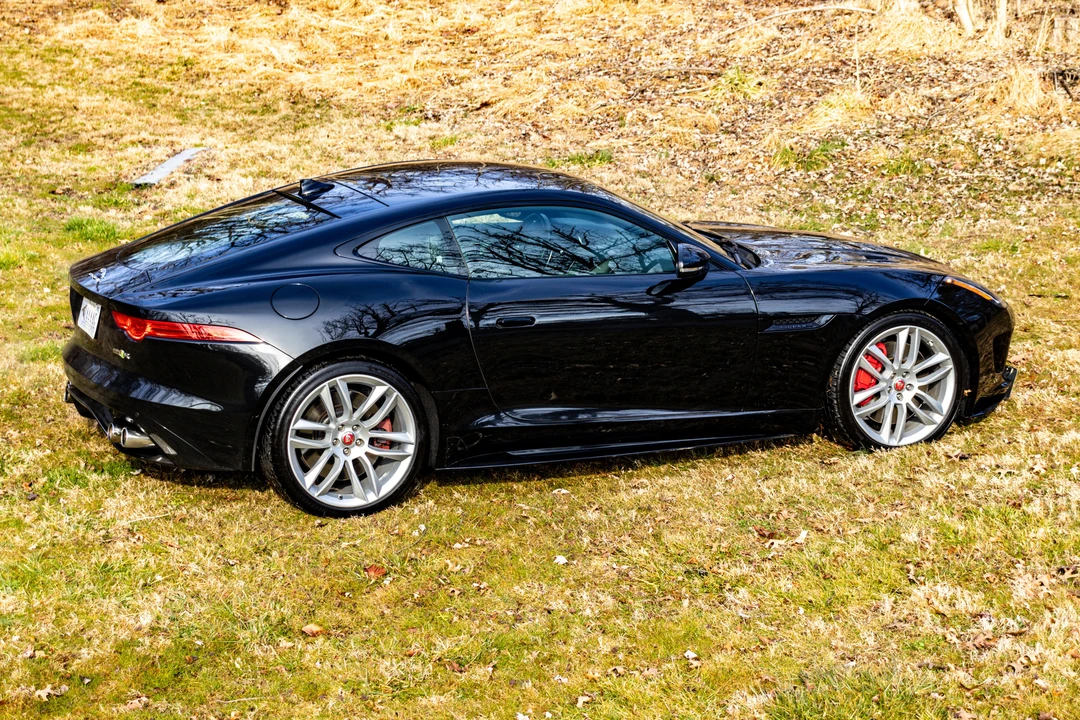 2017 Jaguar F-Type R 1st Gen - Image 13 of 31