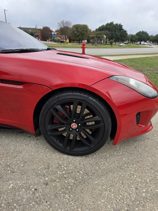 2017 Jaguar F-Type R 1st Gen - Image 9 of 15