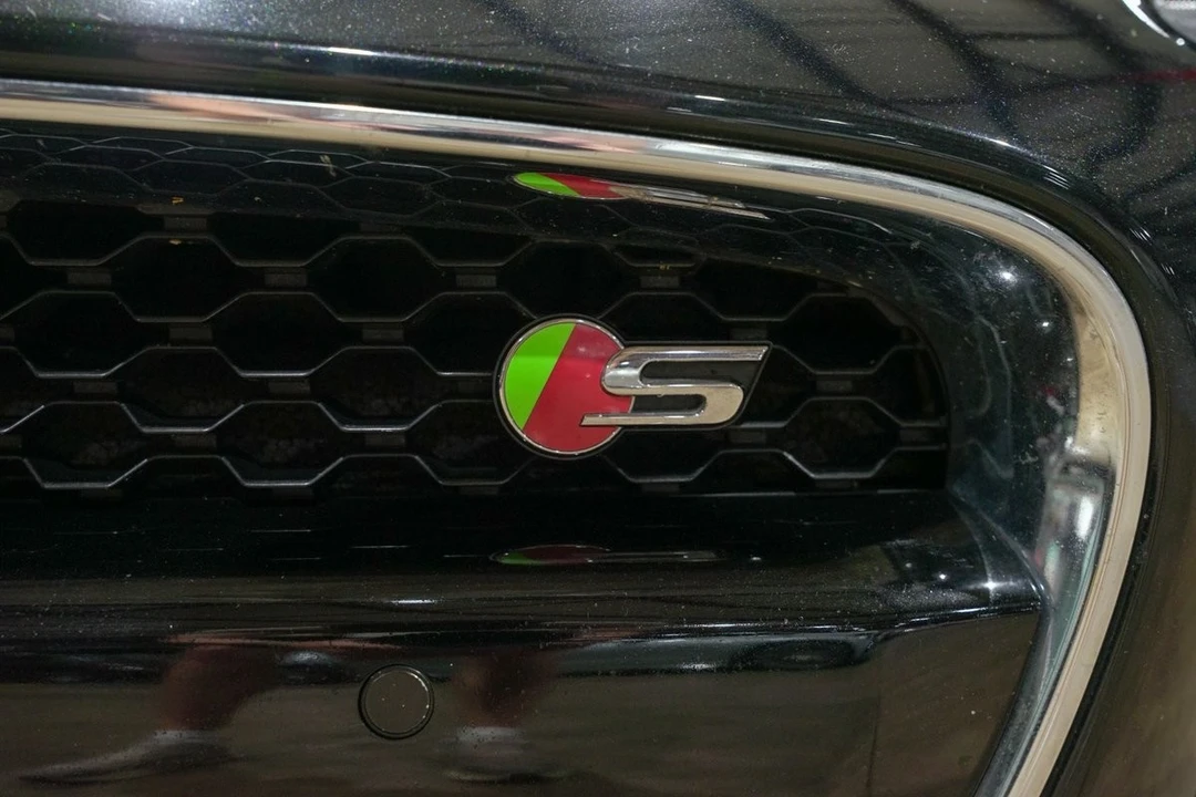 2017 Jaguar F-Type 1st Gen - Image 22 of 31