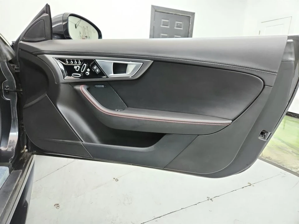 2017 Jaguar F-Type 1st Gen - Image 27 of 31