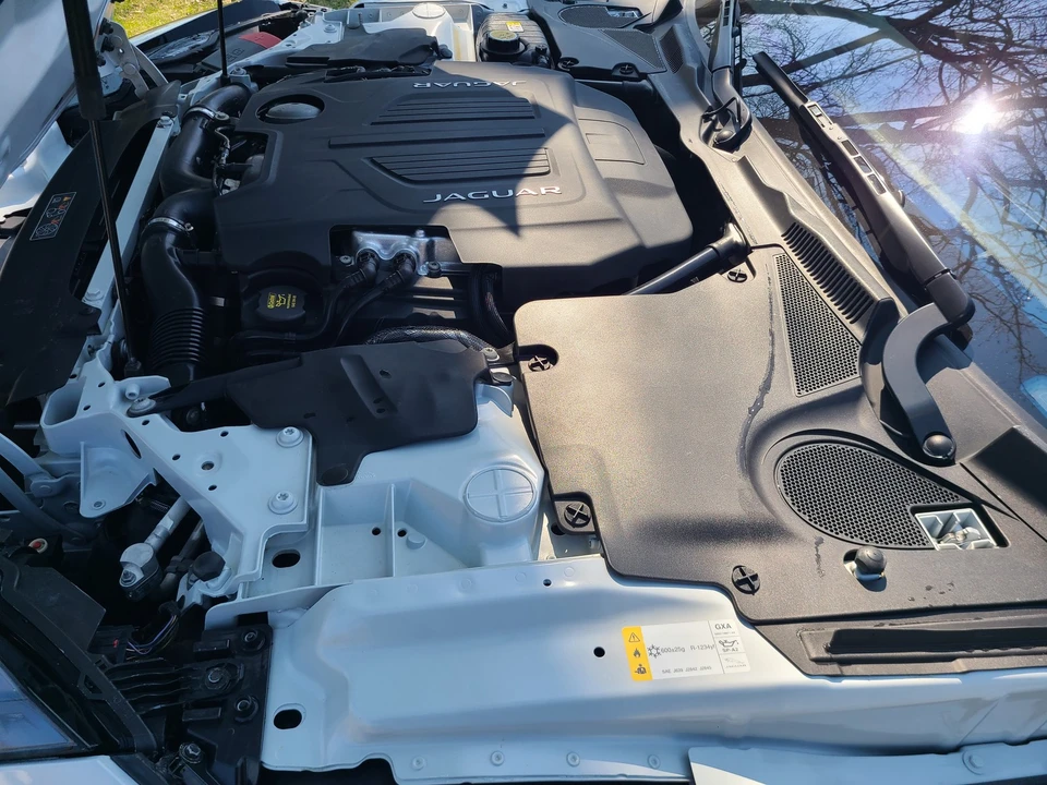 2017 Jaguar F-Type 1st Gen - Image 25 of 27
