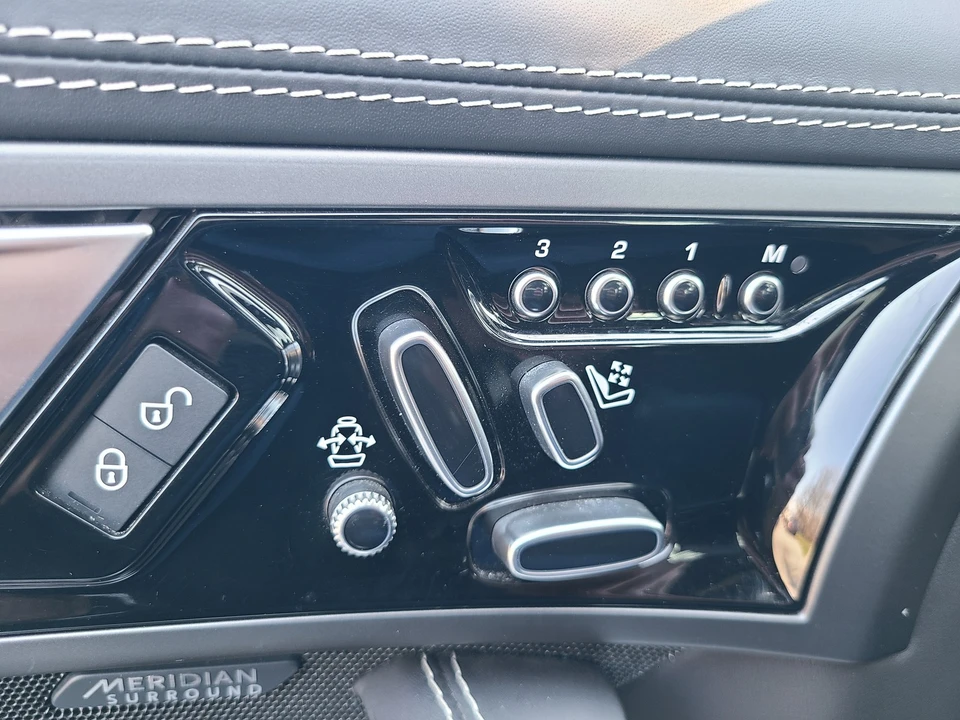 2017 Jaguar F-Type 1st Gen - Image 23 of 27