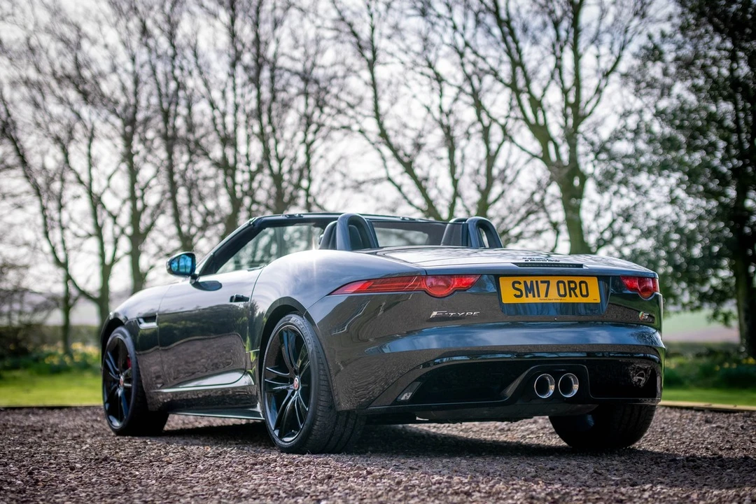 2017 Jaguar F-Type 1st Gen - Image 17 of 30