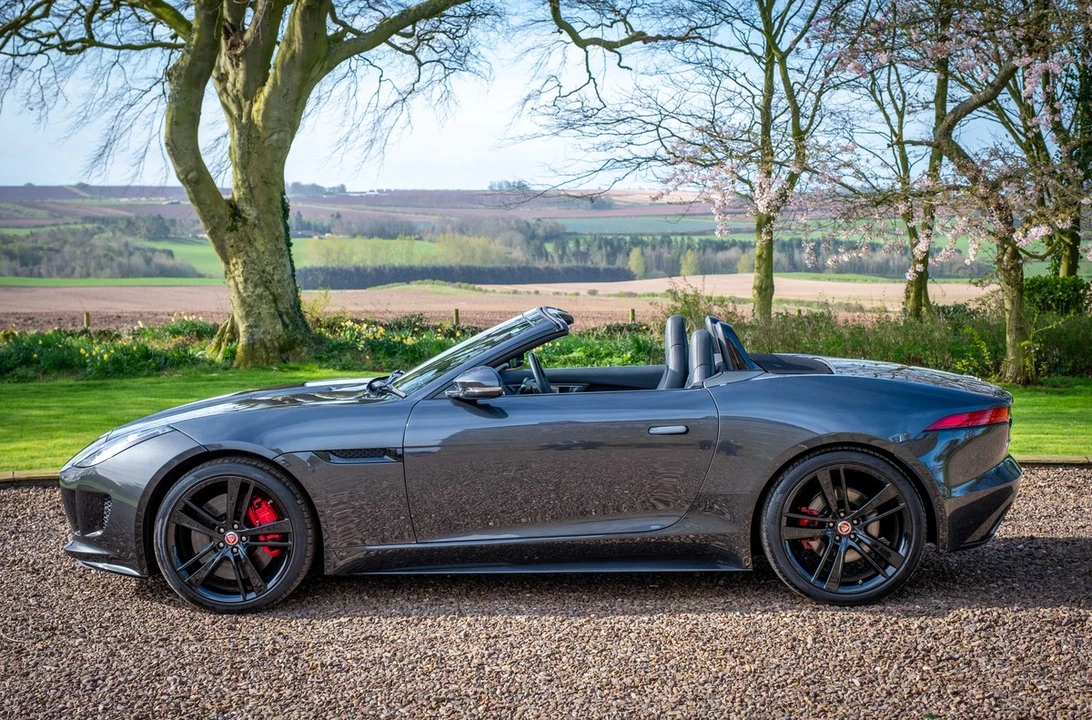 2017 Jaguar F-Type 1st Gen - Image 13 of 30