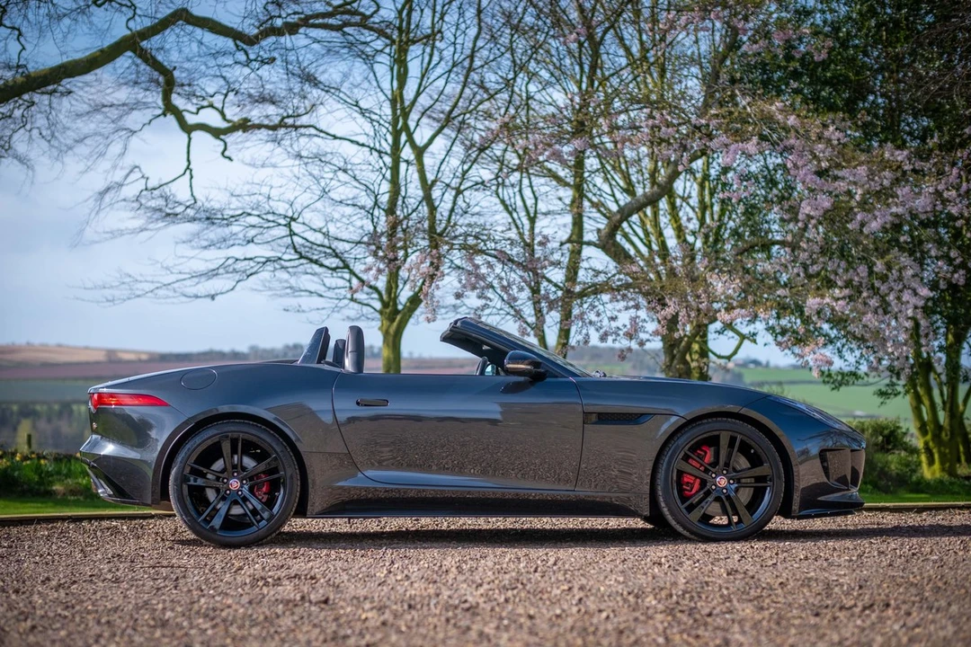 2017 Jaguar F-Type 1st Gen - Image 21 of 30