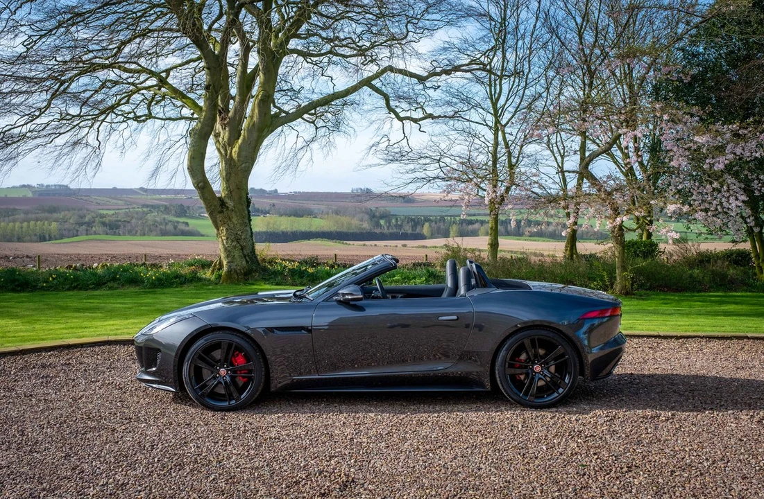2017 Jaguar F-Type 1st Gen - Image 11 of 30
