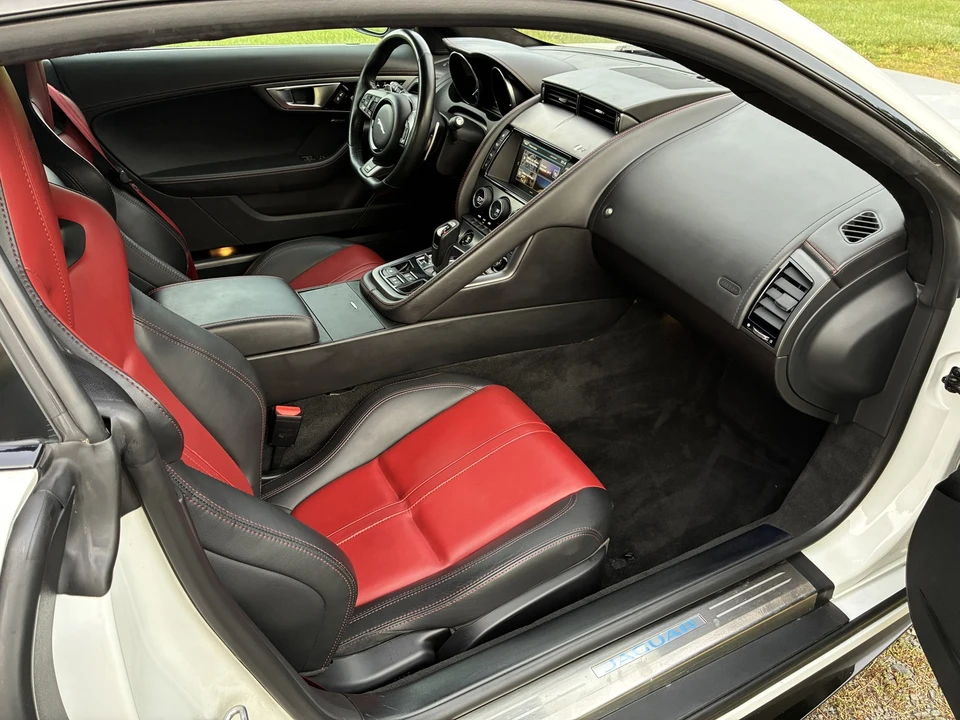 2017 Jaguar F-Type 1st Gen - Image 16 of 28