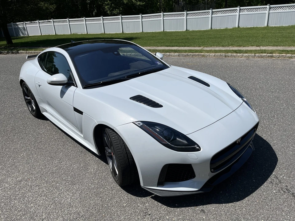 2017 Jaguar F-Type SVR 1st Gen - Image 15 of 31