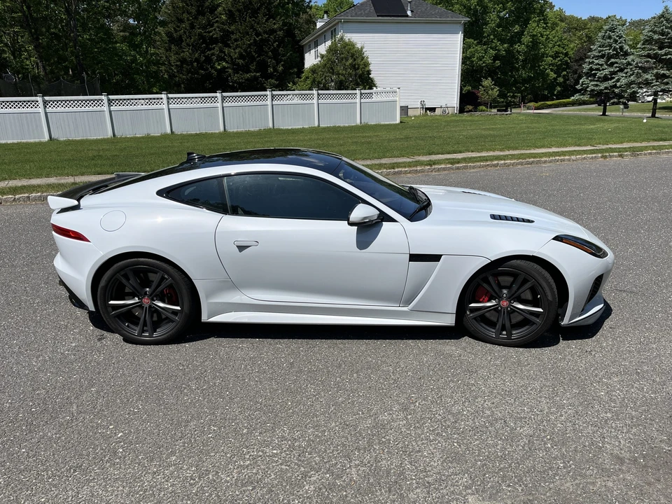 2017 Jaguar F-Type SVR 1st Gen - Image 14 of 31