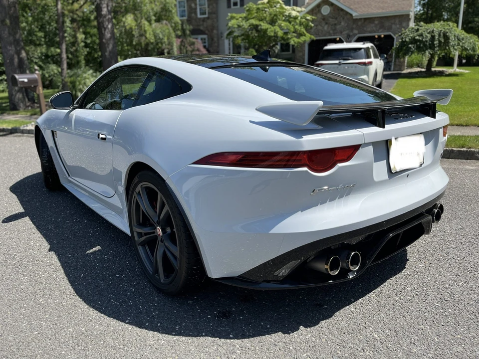 2017 Jaguar F-Type SVR 1st Gen - Image 9 of 31