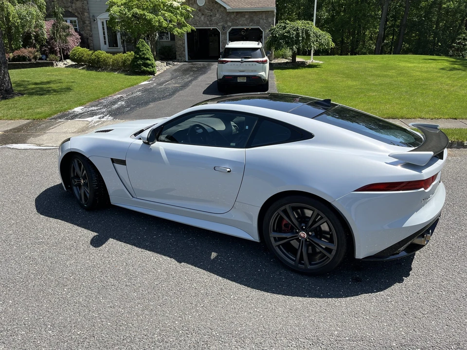 2017 Jaguar F-Type SVR 1st Gen - Image 7 of 31