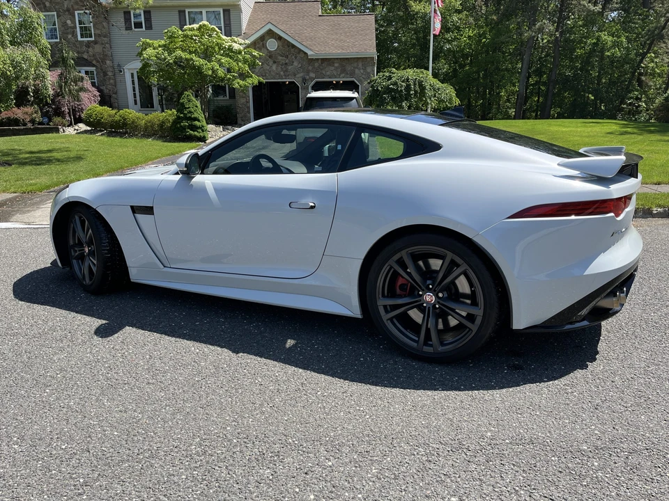 2017 Jaguar F-Type SVR 1st Gen - Image 6 of 31