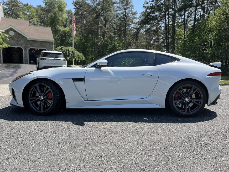 2017 Jaguar F-Type SVR 1st Gen - Image 5 of 31