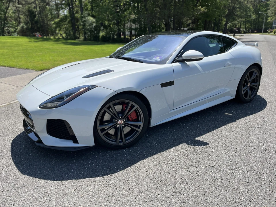 2017 Jaguar F-Type SVR 1st Gen - Image 2 of 31
