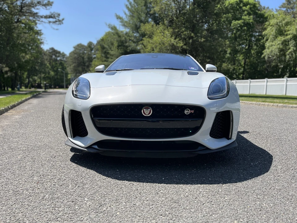 2017 Jaguar F-Type SVR 1st Gen - Image 18 of 31