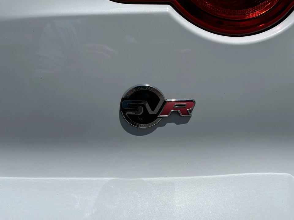 2017 Jaguar F-Type SVR 1st Gen - Image 27 of 31