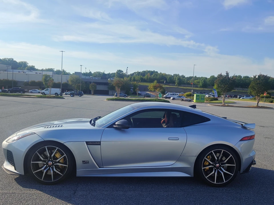 2017 Jaguar F-Type SVR 1st Gen - Image 16 of 31