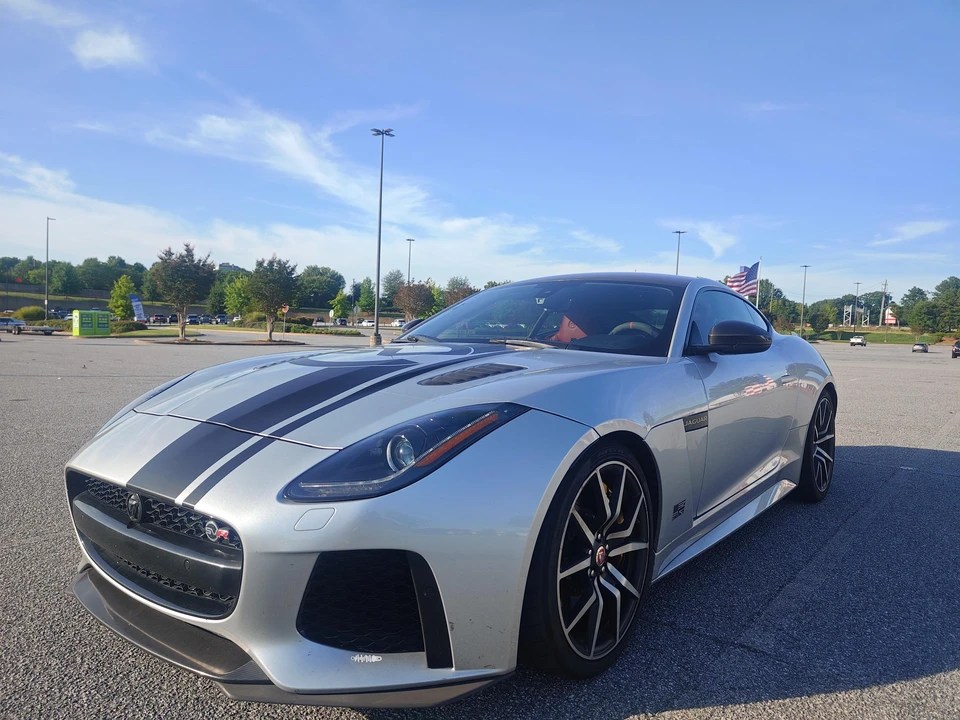 2017 Jaguar F-Type SVR 1st Gen - Image 10 of 31
