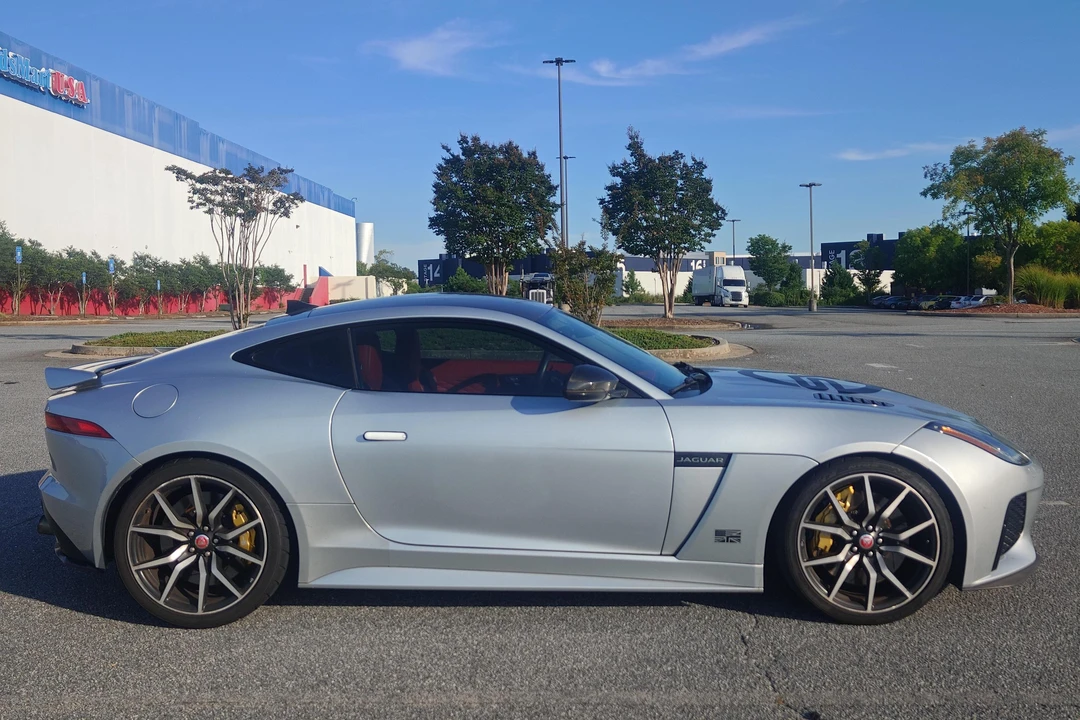 2017 Jaguar F-Type SVR 1st Gen - Image 3 of 31