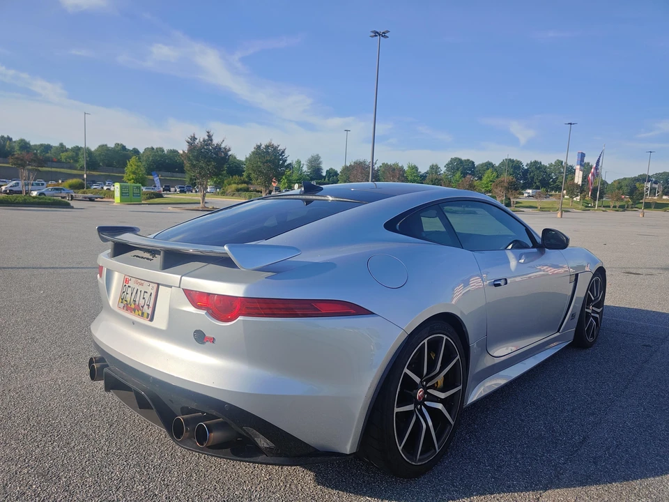 2017 Jaguar F-Type SVR 1st Gen - Image 23 of 31