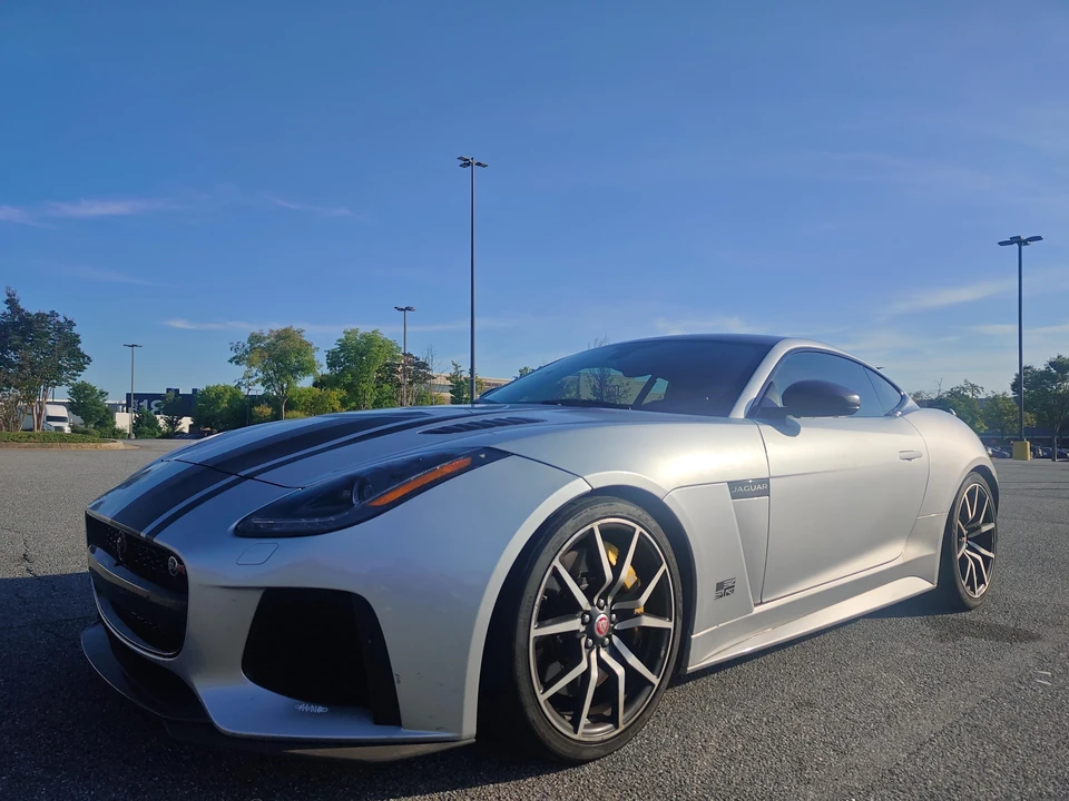 2017 Jaguar F-Type SVR 1st Gen - Image 14 of 31