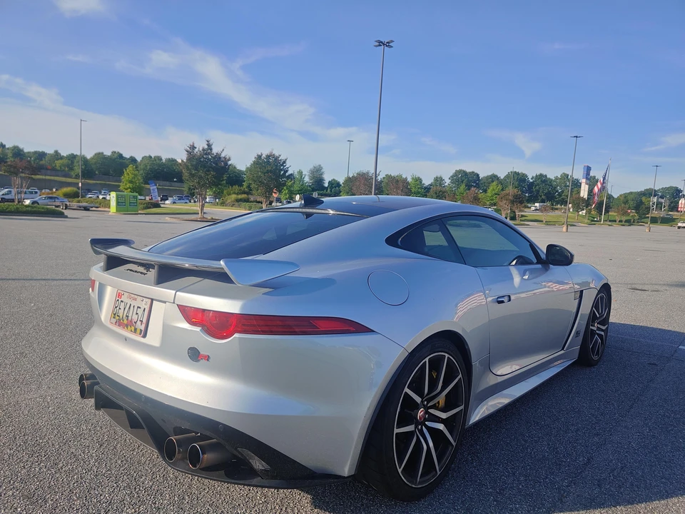 2017 Jaguar F-Type SVR 1st Gen - Image 24 of 31