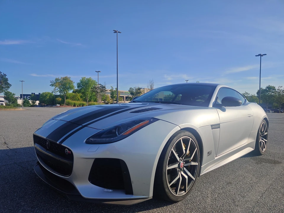 2017 Jaguar F-Type SVR 1st Gen - Image 12 of 31