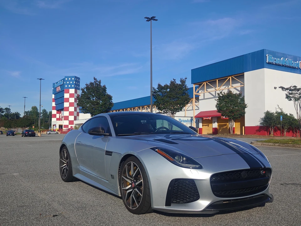 2017 Jaguar F-Type SVR 1st Gen - Image 29 of 31