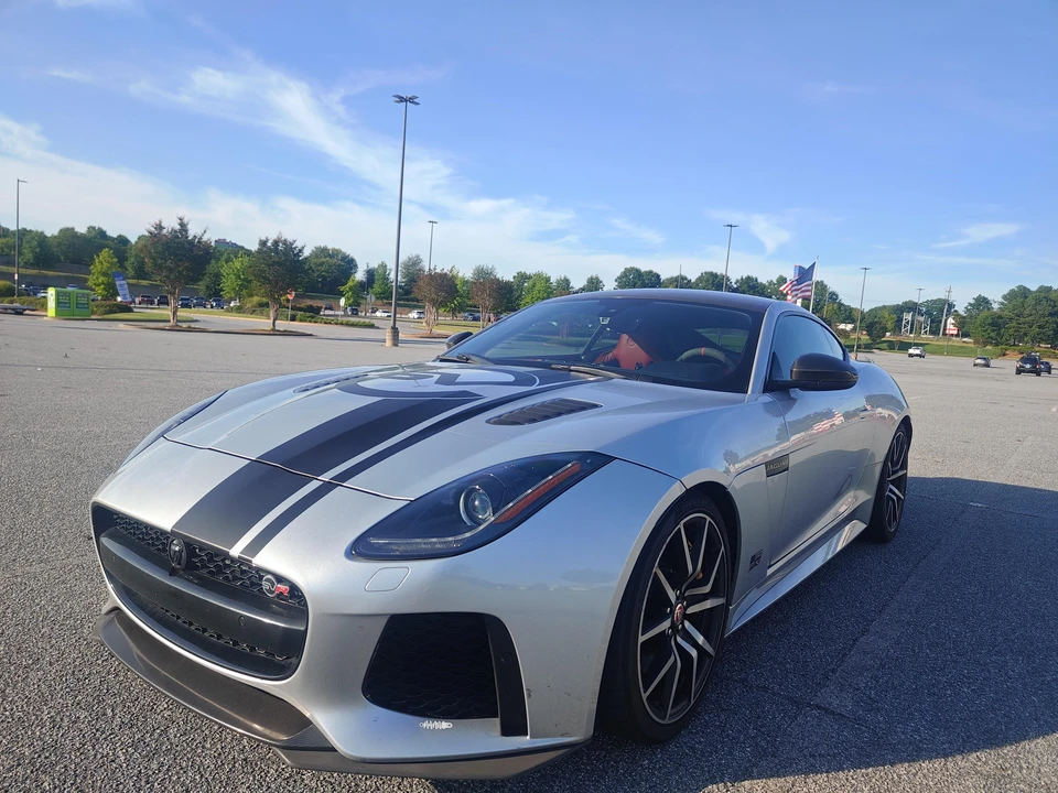 2017 Jaguar F-Type SVR 1st Gen - Image 8 of 31