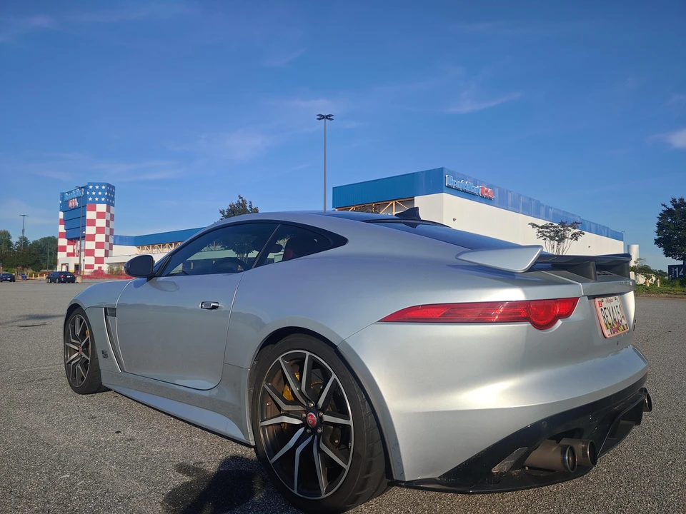 2017 Jaguar F-Type SVR 1st Gen - Image 18 of 31