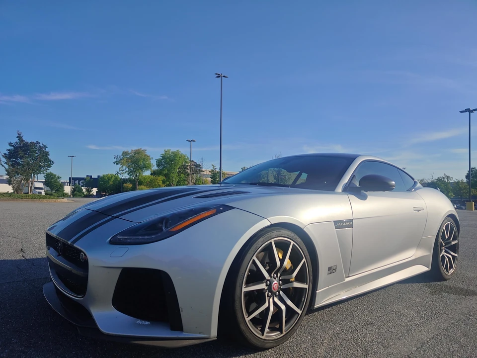 2017 Jaguar F-Type SVR 1st Gen - Image 15 of 31